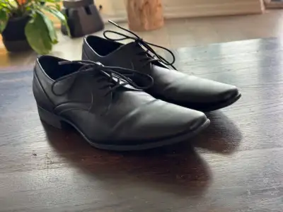 Selling a pair of Calvin Klein men’s dress shoes (size 13) — clean, classic style perfect for formal...