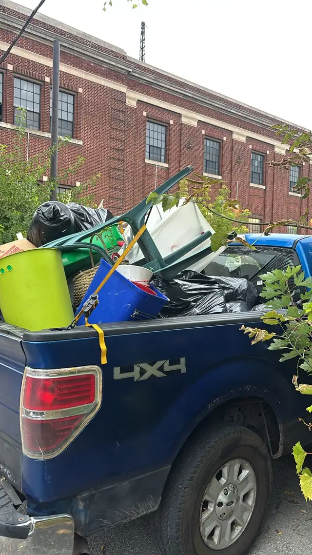 Moving /Junk /Delivery586457749443072005