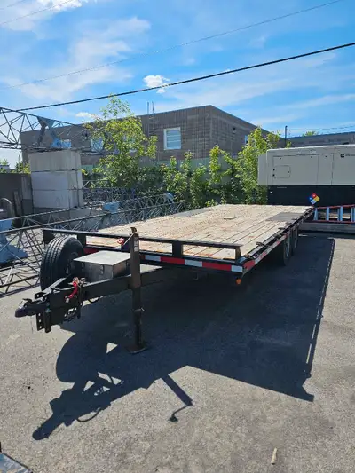 Remorque plateforme 8'x20' Deux essieux de 5000 lbs Pneus neuf 10 plis heavy duty Sans inspection an...