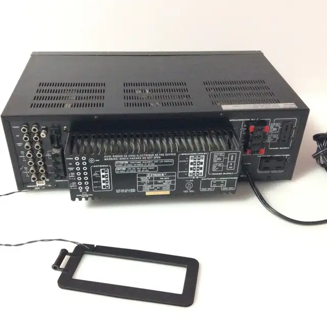 Vintage Fisher integrated Stereo Amplifier AMP RS-853 in Stereo Systems & Home Theatre in Mississauga / Peel Region - Image 2