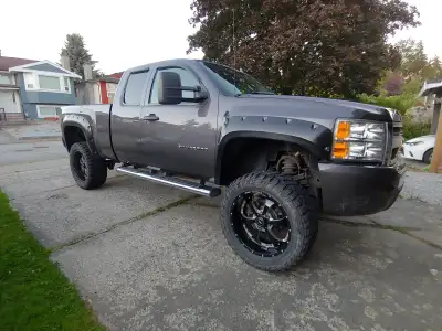 2010 Chevy Silverado 1500 Extracab. 5.3L V8, 200,000kms. OBD2 dongle to delete the 4 cylinder eco mo...