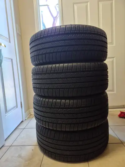 Four Michelin Pilot Sport All Season Tires 235/45/18, DOT 0725, Tires Were On The Car For 4 Months i...