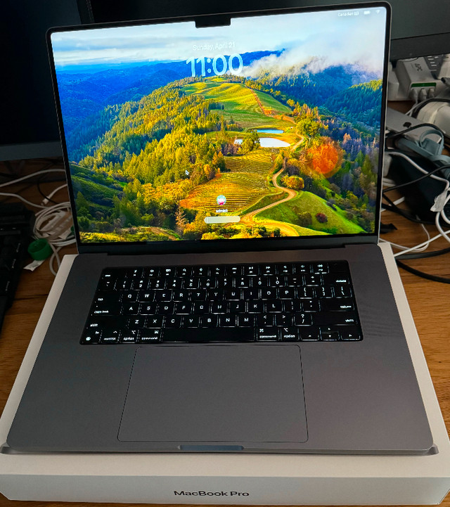 Apple Macbook Pro 16 M2 Max in Laptops in Windsor Region - Image 3