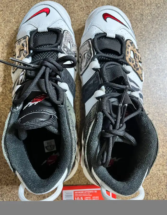 Nike Air More Uptempo size 10.5 in Men's Shoes in City of Toronto - Image 9