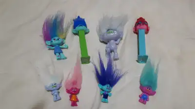 lots de figurine TROLLS, View more