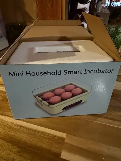 incubateur pratique mignon 45$ , View more