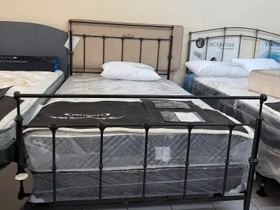 DESIGNER BLACK METAL BED COMPLETE NO MATTRESS INCLUDED (DOUBLE), View more