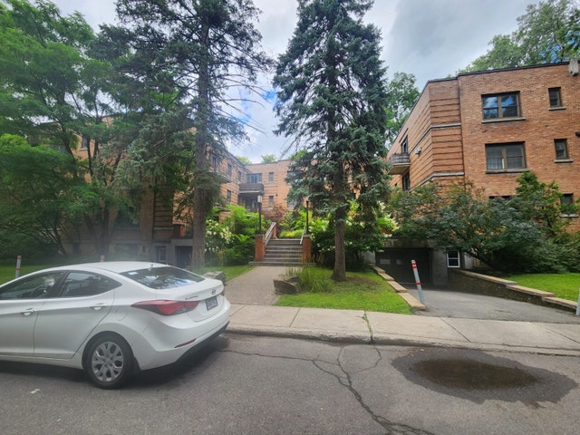 *Bel appartement d’une chambre rénové pour emménager IMMÉDIAT* — photo 3