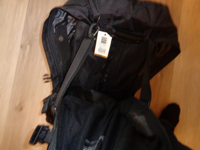 Jack Wolfskin Odyssey III Backpack -BRAND NEW in Fishing, Camping & Outdoors in Brantford - Image 4