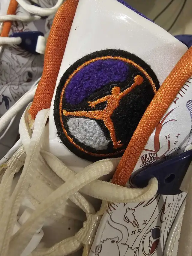 Air Jordan 6 Rings Phoenix Suns MVP 2008 Sneakers in Men's Shoes in Markham / York Region - Image 7