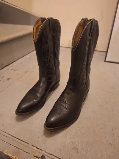 Boulet women's cowboy boots, black. Made in Canada., View more