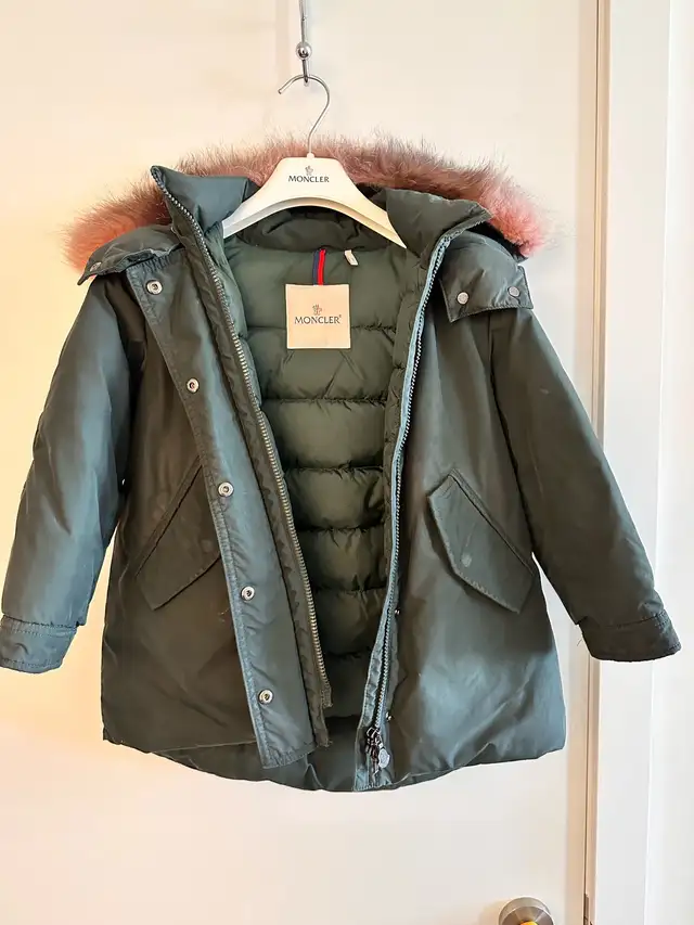 HiHiura Moncler Girls Kids Fur Winter Jacket in Kids & Youth in City of Toronto - Image 3