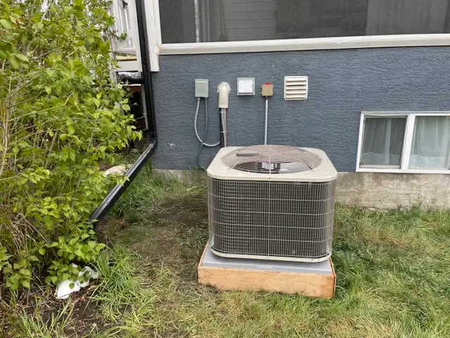 Professional Air Conditioner Repairs in Calgary62863242327811128