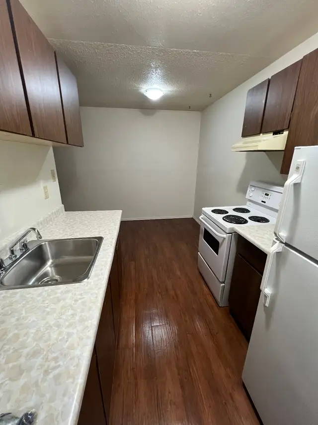 2 Bedroom Apartment with Balcony