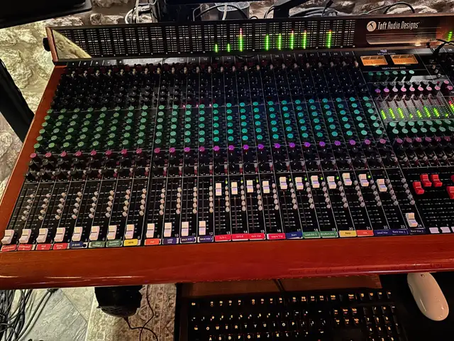 Toft ATB-32 recording / mixing console -- Price Lowered!! in Pro Audio & Recording Equipment in Oakville / Halton Region - Image 5