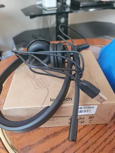 Logitech H570e Wired Headset, Mono Headphones with Noise-Cancell, View more