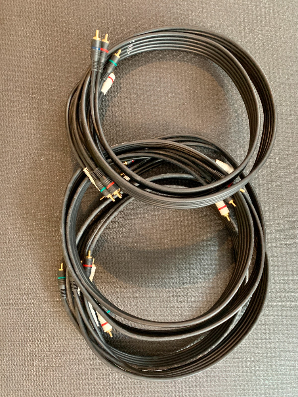 Component Videos Cables in Video & TV Accessories in Bedford - Image 2