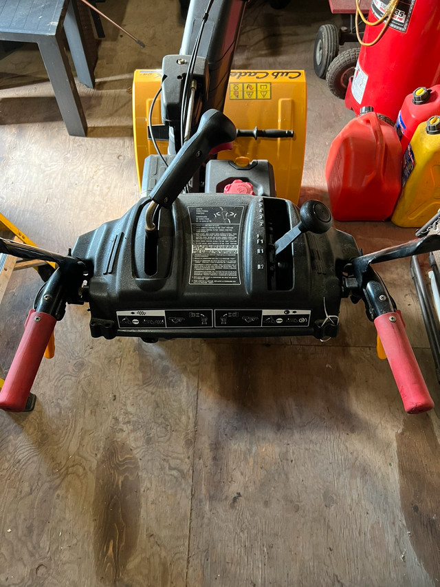 24” cub cadet snow blower Snowblowers St. Catharines Kijiji