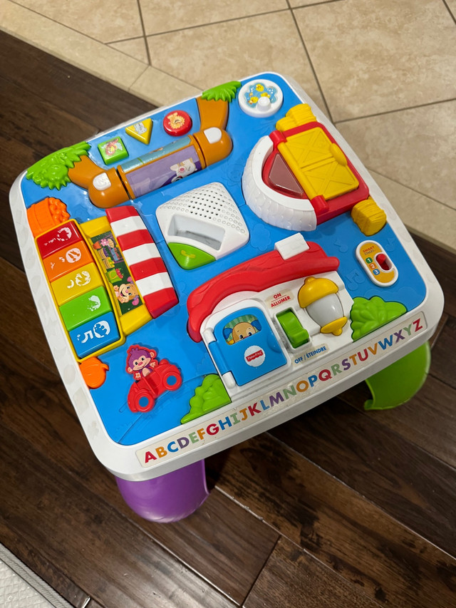 Fisher-Price Play Table in Toys in Oshawa / Durham Region