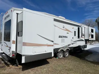 30 ft fifth wheel, sleeps 9, quad bunks, 2 bathrooms,ready for this camping season, price is obo. Co...