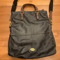 FOSSIL EXPLORER Fold-over Brown Leather Laptop Crossbody Bag