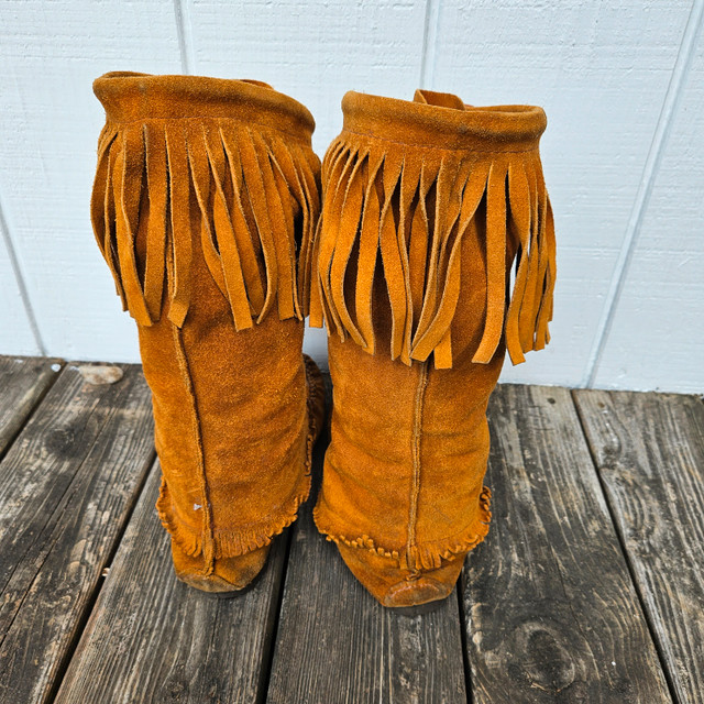 INDIGENOUS CANADIAN CALF-HIGH MOCCASIN BOOTS in Women's - Shoes in Barrie - Image 2