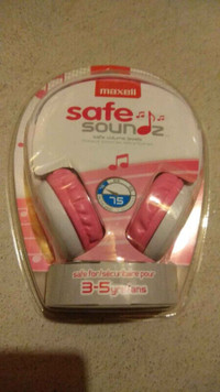 NEW Maxell Safe Sounds Headphone