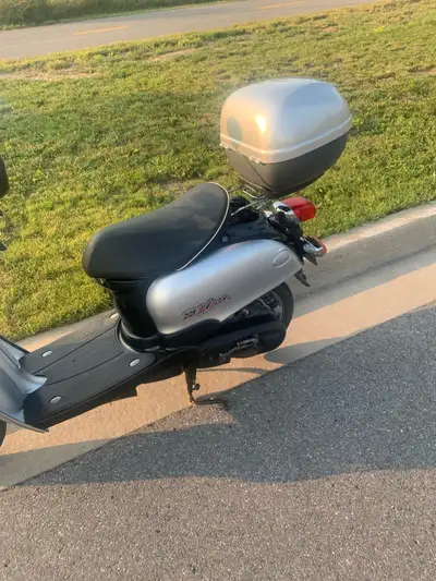 4100 kms , in excellent condition.
