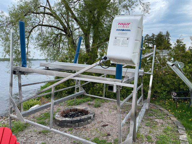 Boat Lift - Naylor Electric A30 in Other in Kawartha Lakes