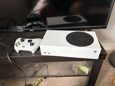Xbox series S, View more