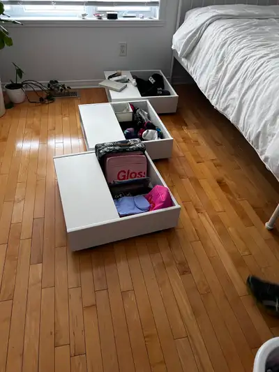 Underbed storage boxes / Tiroirs pour lits, View more
