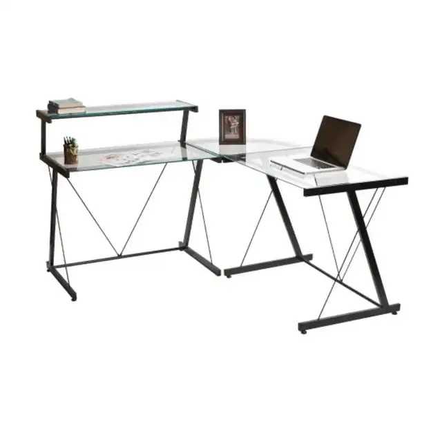 Computer/gaming desk405735019412858881
