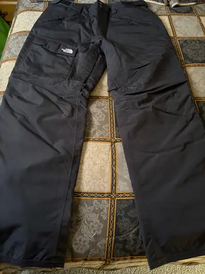 Northface Ski or Snowboarding pants - Men’s Large, View more