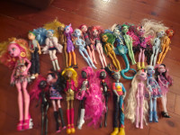 Monster high dolls and accessories