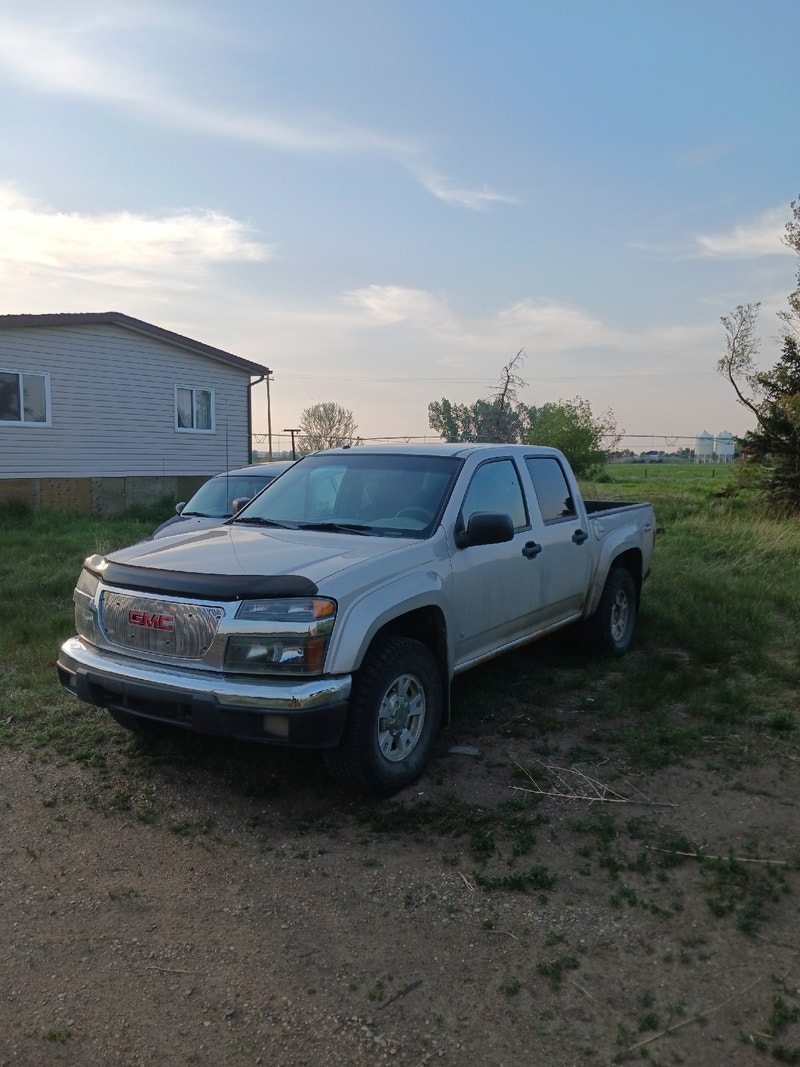 2006 gmc canyon Cars & Trucks Lethbridge Kijiji