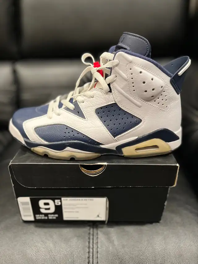 Air Jordan 6 Retro • Olympic (2012) • size 9.5 in Men's Shoes in City of Toronto - Image 2