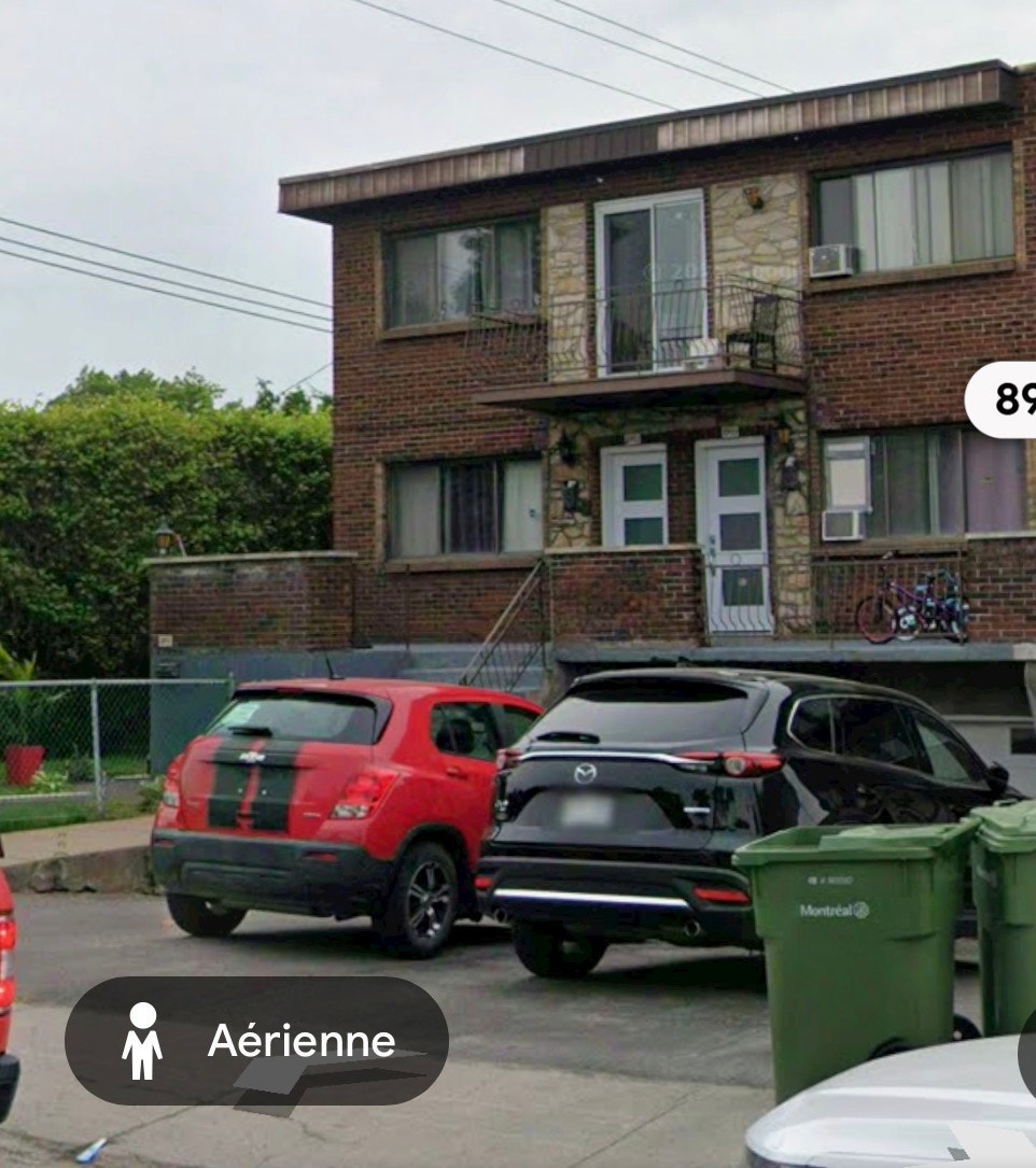 5 1/2 avec sous-sol, 2 toilettes, salle de jeux — photo 1