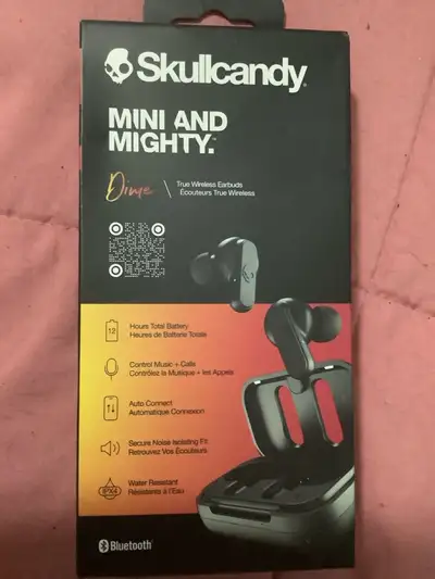 Skullcandy Headphones NEW Supreme Audio - workout, relax, skate listening favorite tunes. Hear every...