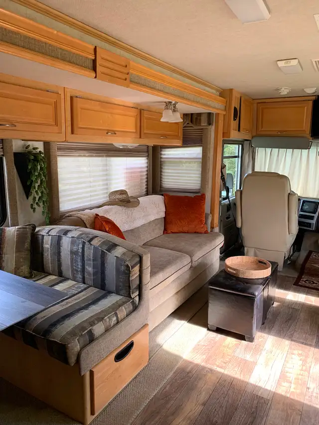 Motorhome For Sale in RVs & Motorhomes in Red Deer - Image 11