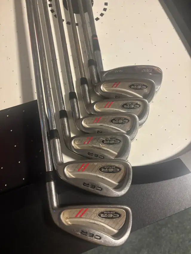 Golf clubs in Golf in Bedford - Image 3