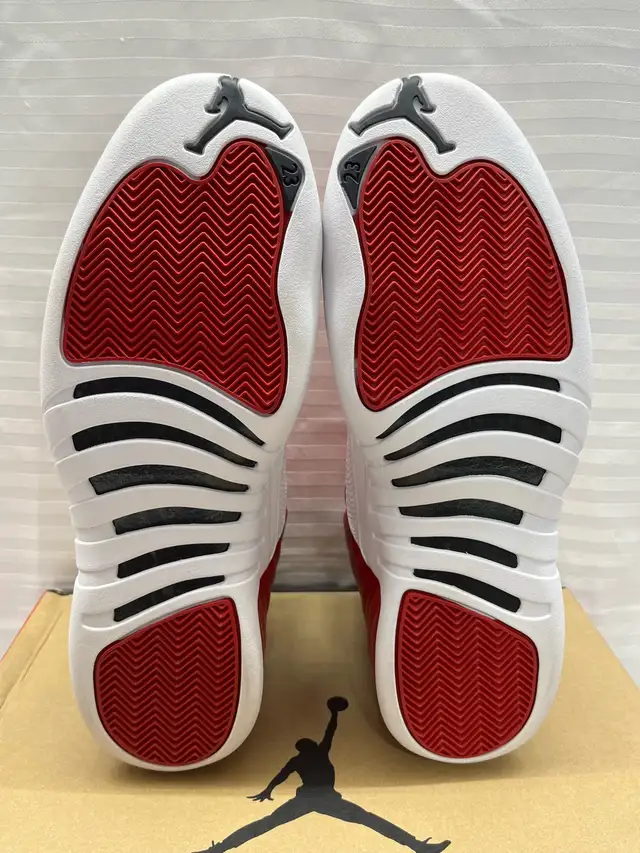 DS Air Jordan 12 Retro Gym Red OG Rare Sz 14 Men’s  in Men's Shoes in City of Toronto - Image 4