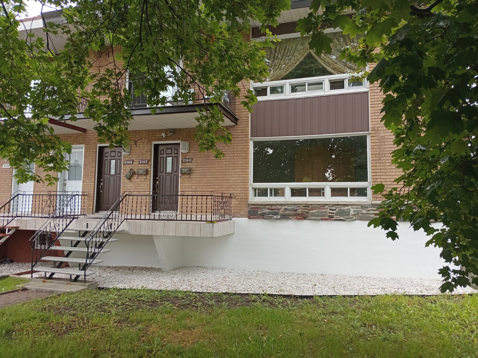 Logement 5 1/2 spacieux et lumineux à louer — photo 1