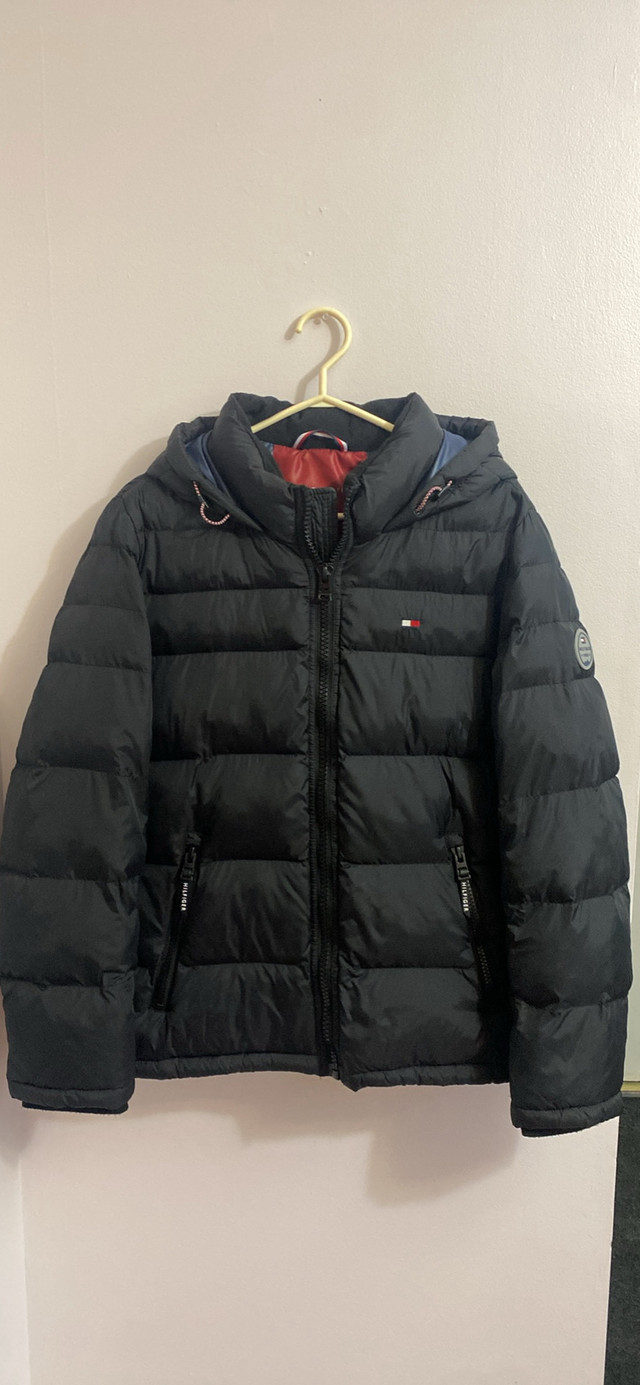 Tommy Hilfiger Unisex Winter Coat in Women's - Tops & Outerwear in Oshawa / Durham Region