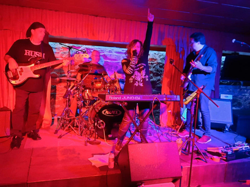 Groupe de musique disponible pour vos evenements Artistes et musiciens Longueuil/Rive Sud