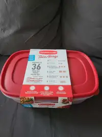 Rubbermaid Takealongs Food Storage Containers