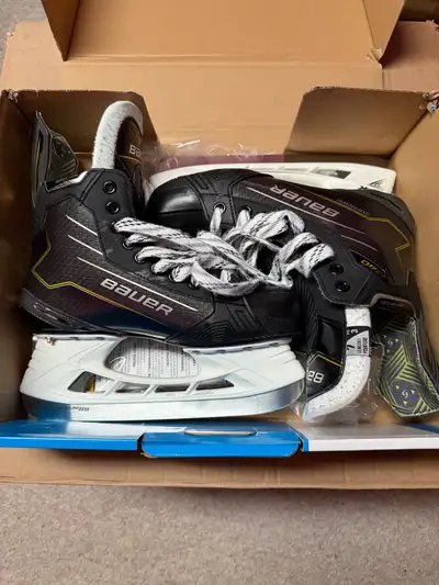 Hockey Skates Bauer M40, View more