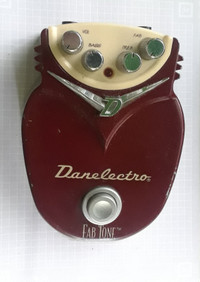 Danelectro Fab Tone Pédale de Distortion pedal