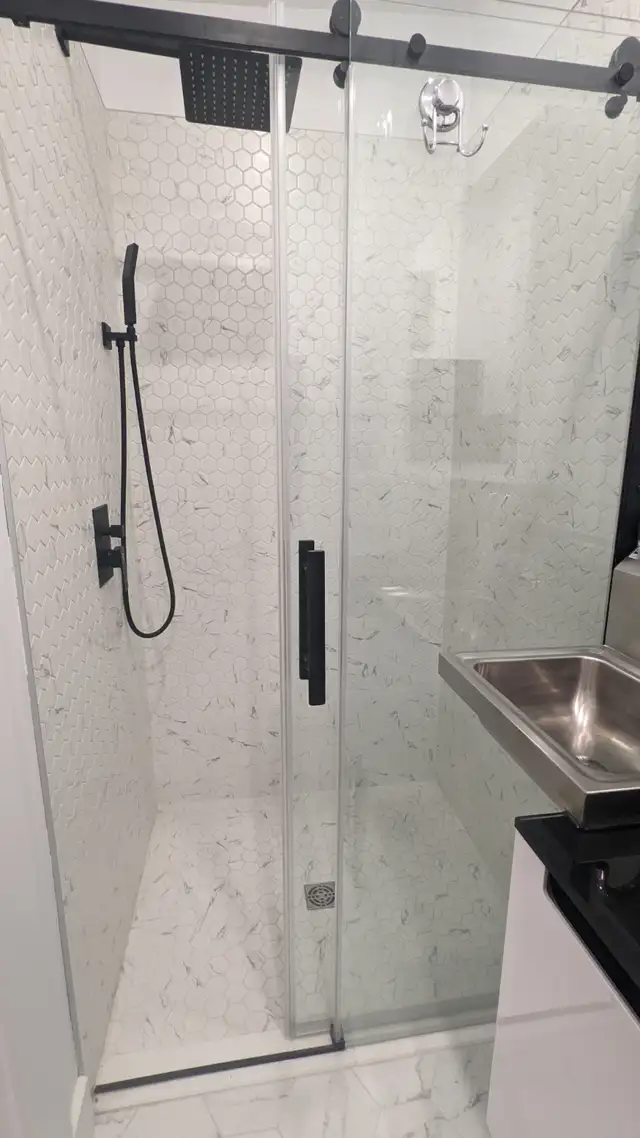 furnished 3 bedroom all inclusive near McGill in the Plateau