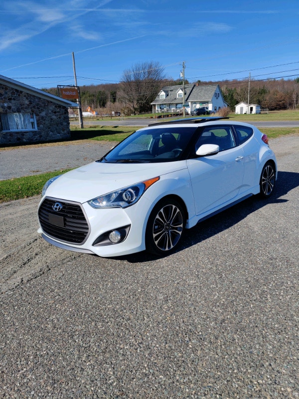 2016 Hyundai Veloster turbo/Low KM 35K KMS financing available | Cars ...