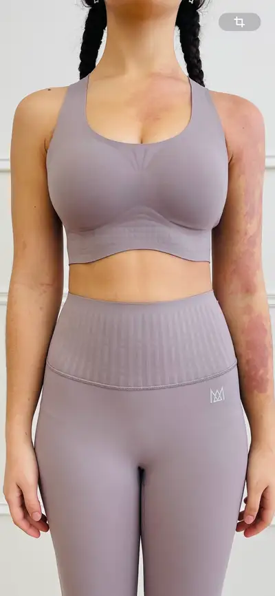 LOT VÊTEMENTS SPORT FEMME NEUF, View more